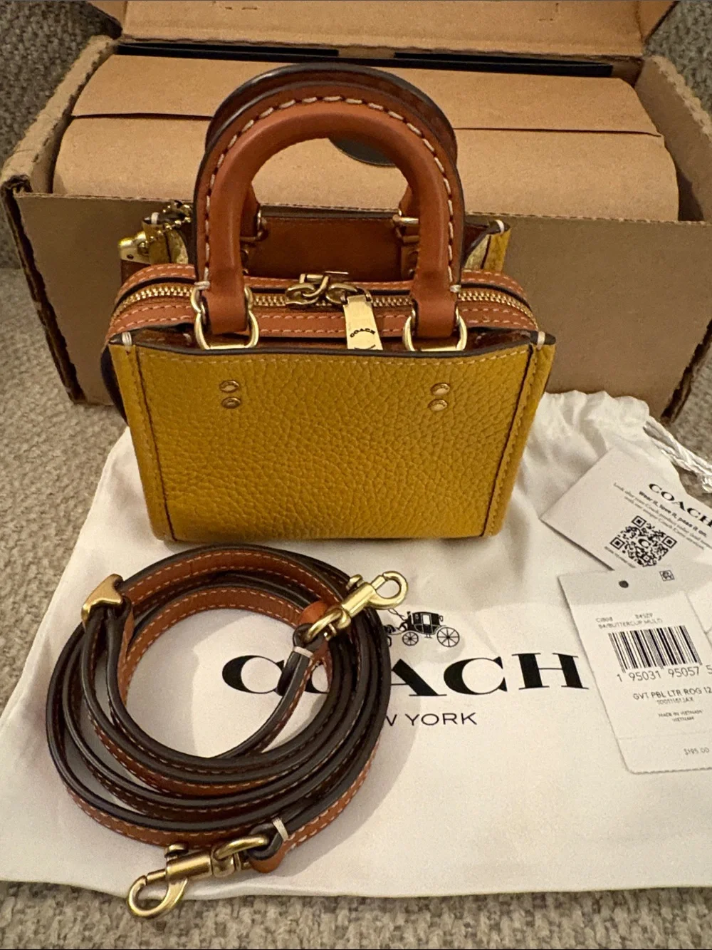 Coach NWT Rogue 12 in Colorblock Regenerative Leather